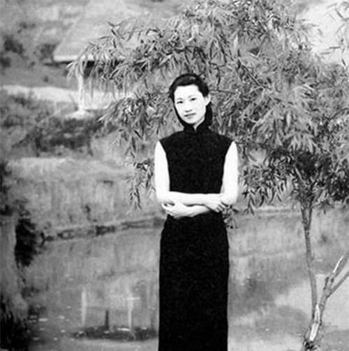 潘玉良年轻时照片,风华绝代，青春岁月的绝美印记