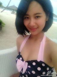 杨紫泳装照片,青春活力，魅力四溢